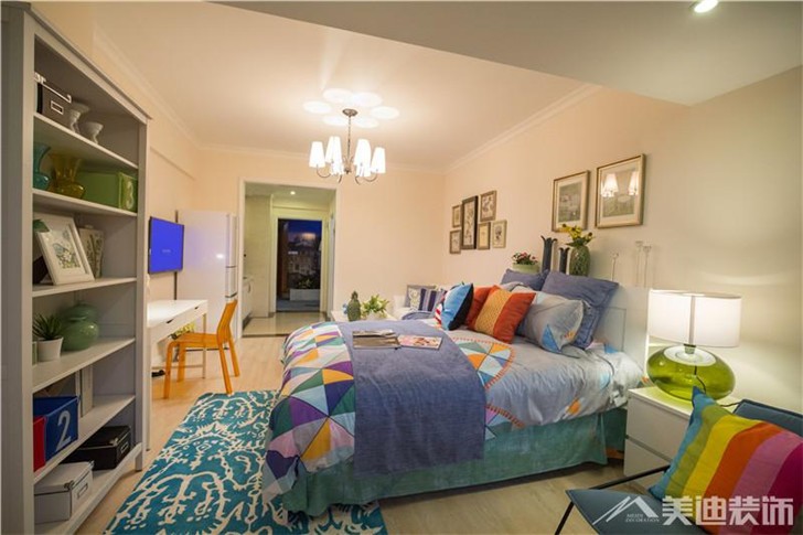 長沙天麓尚層公寓裝修案例-臥室