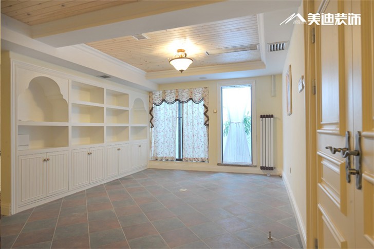 長(zhǎng)沙托斯卡納別墅裝修案例-書房