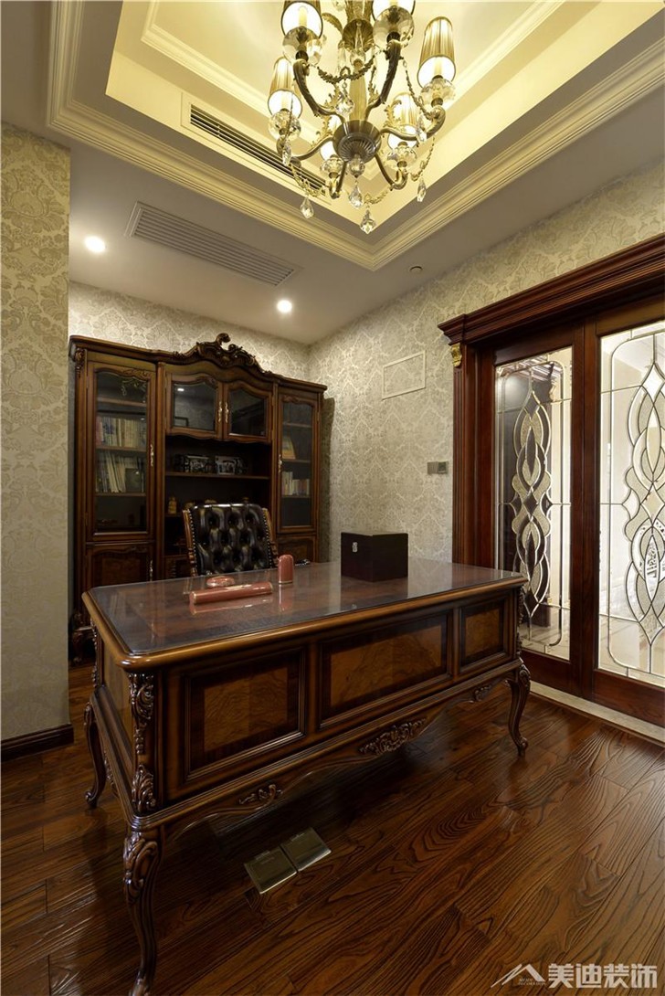 金地三千府別墅裝修案例-書(shū)房