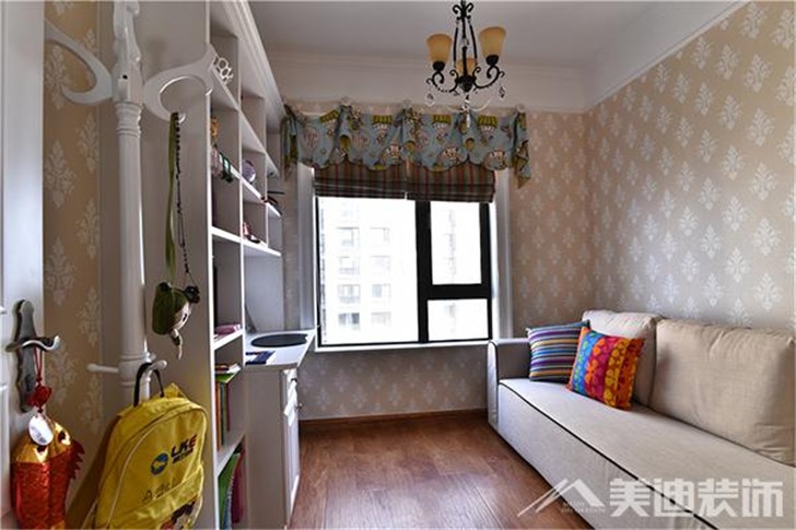 金茂梅溪湖裝修案例-書房