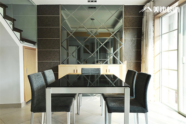 郡原美村現(xiàn)代簡約裝修案例-餐廳