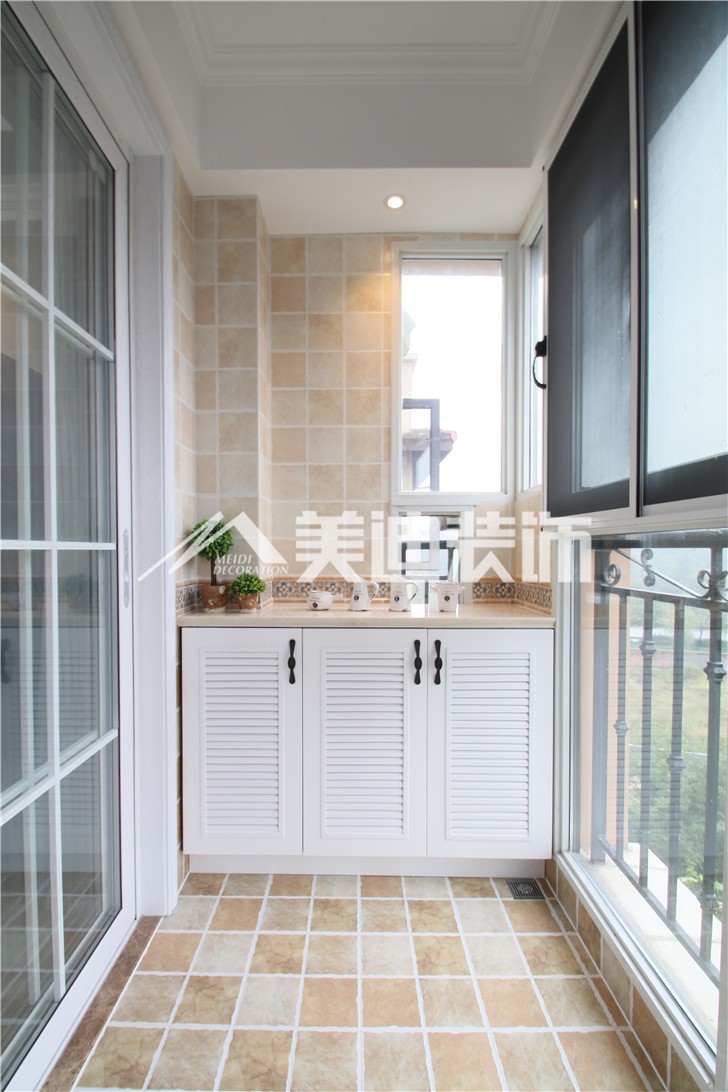 香樟公館美式風(fēng)裝修案例圖—陽臺