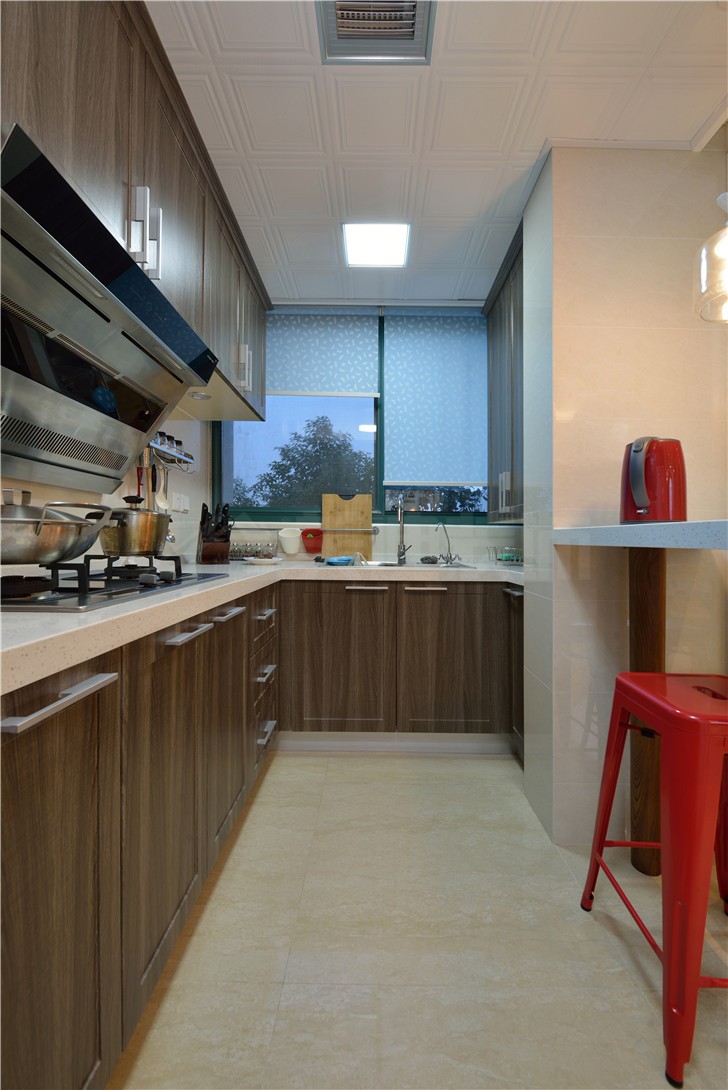 堤亞納灣133平美式風(fēng)裝修案例圖—廚房