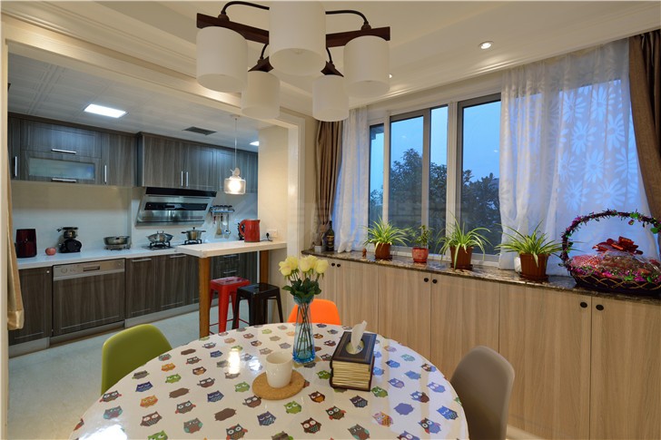 堤亞納灣133平美式風(fēng)裝修案例圖—餐廳