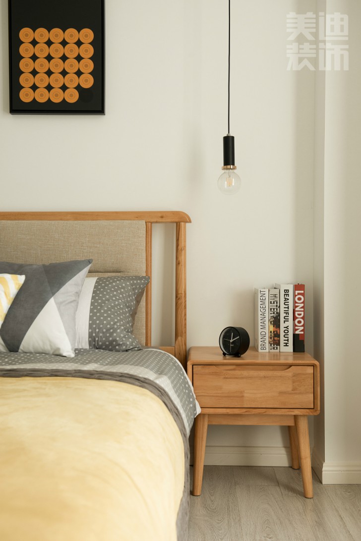 歸心苑90平現(xiàn)代簡約風(fēng)裝修案例實拍圖-臥室