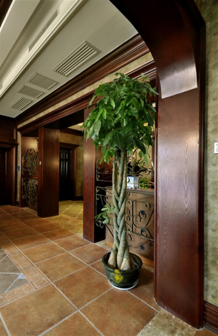 380㎡別墅鄉(xiāng)村美式實(shí)拍-過道