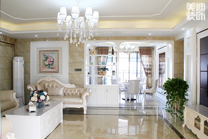 碧桂園現(xiàn)代歐式裝修風(fēng)格效果圖--餐廳