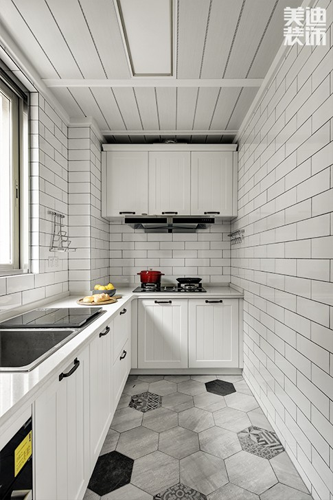 愛(ài)琴灣148平米北歐風(fēng)格實(shí)景圖--廚房