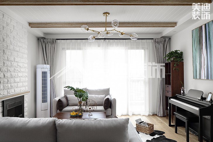 愛(ài)琴灣148平米北歐風(fēng)格實(shí)景圖--客廳