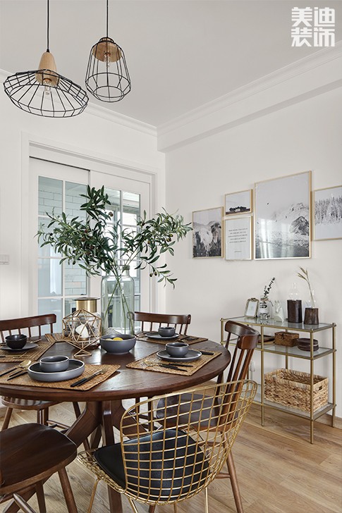 愛(ài)琴灣148平米北歐風(fēng)格實(shí)景圖--餐廳