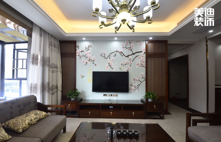 艾美瀟湘130平米中式風(fēng)格裝修案例實(shí)拍圖--客廳