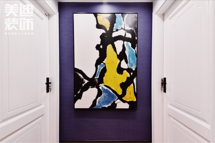 洋湖十八克拉135平現(xiàn)代簡(jiǎn)約風(fēng)裝修案例實(shí)拍圖--過(guò)道