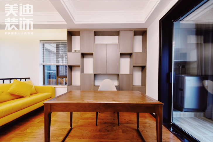 洋湖十八克拉135平現(xiàn)代簡(jiǎn)約風(fēng)裝修案例實(shí)拍圖--客廳