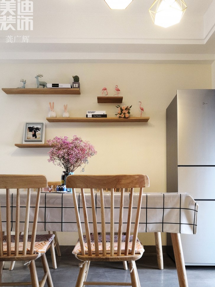 嘉宇銀杉120平米北歐風(fēng)格裝修案例實(shí)拍圖--餐廳