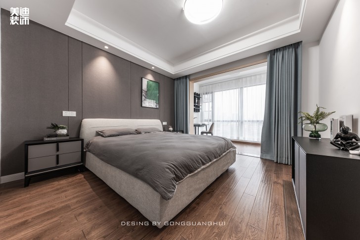 保利西海岸130㎡現(xiàn)代風(fēng)格案例實(shí)拍圖