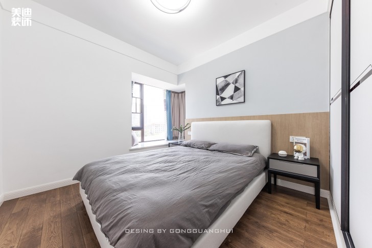 保利西海岸130㎡現(xiàn)代風(fēng)格案例實(shí)拍圖