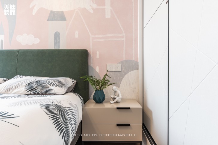 保利西海岸130㎡現(xiàn)代風(fēng)格案例實(shí)拍圖