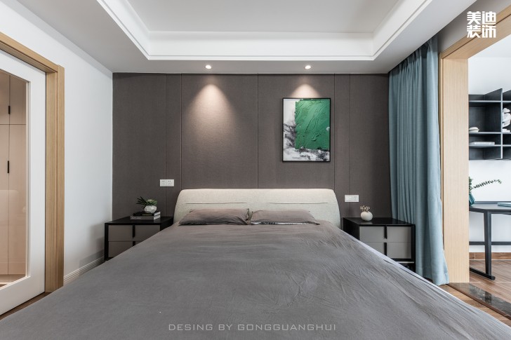 保利西海岸130㎡現(xiàn)代風(fēng)格案例實(shí)拍圖