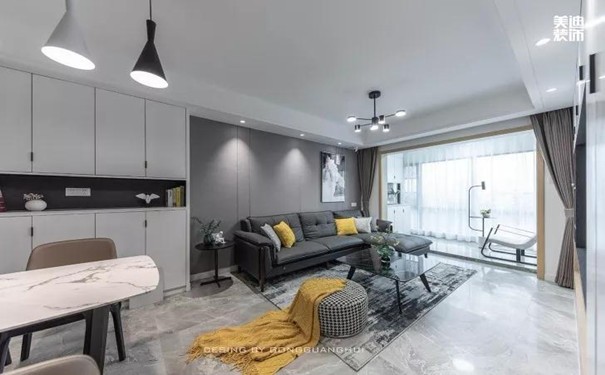 長沙裝修公司：沙發(fā)根據(jù)這法子擺，客廳空間擴大一倍！